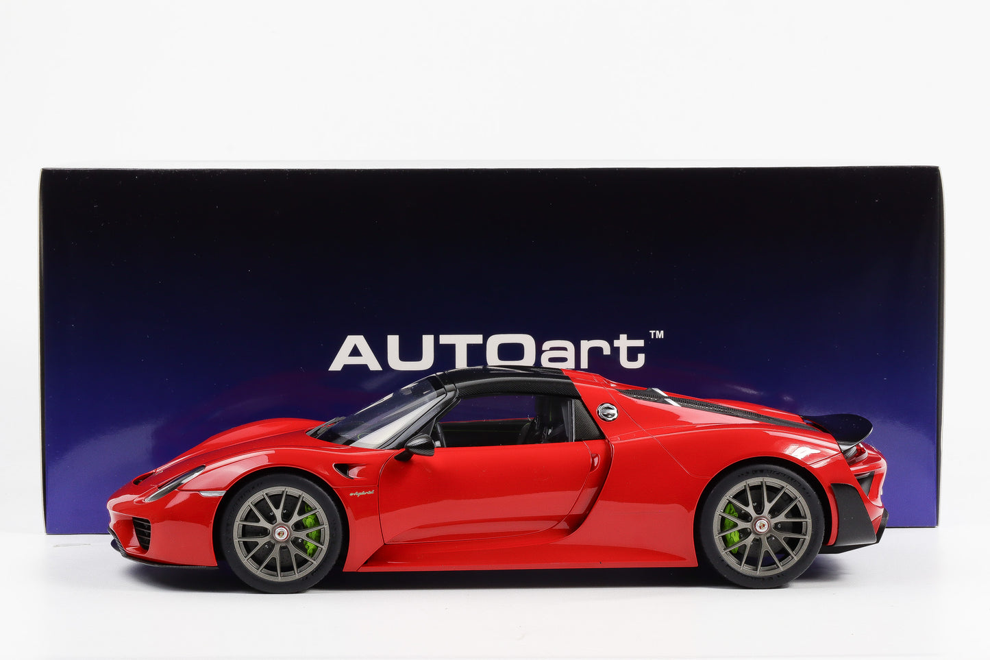 1:12 AUTOart Porsche 918 Spyder 2013 guards red 12122