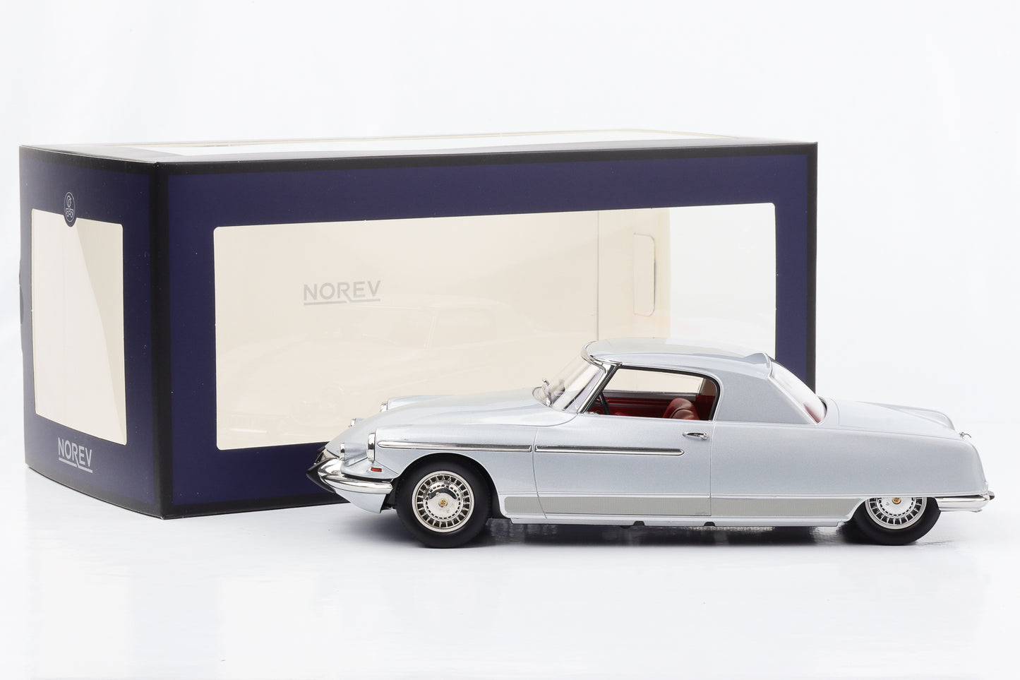 1:18 Citroen DS 19 Le Dandy 1964 silver Norev exclusive 181740