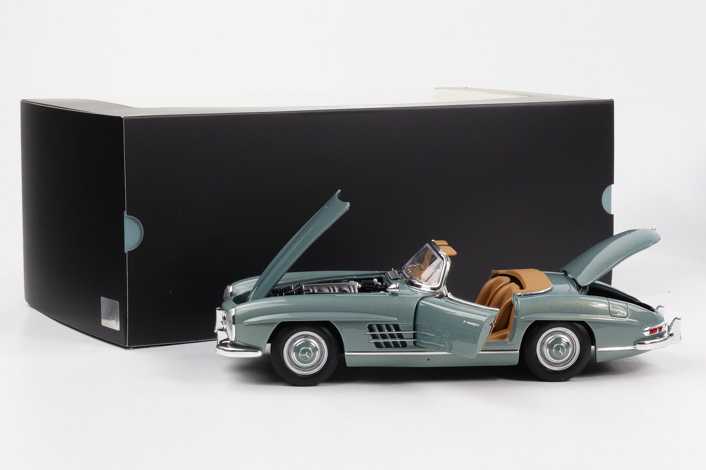 1:18 Norev Mercedes-Benz 300 SL Roadster W 198 II 1957-63 Hellgrün Dealer