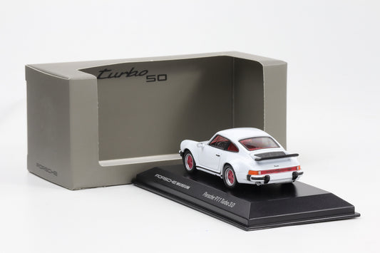 1:43 Porsche 911 930 Turbo 3.0 1975 weiss / Felgen rot diecast Museum MAP