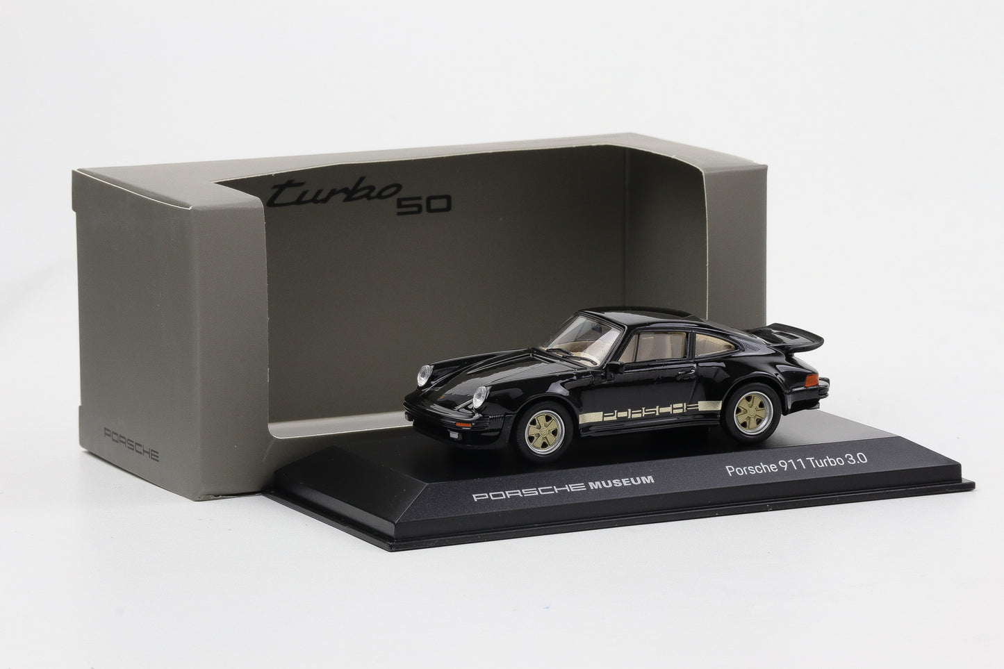 1:43 Porsche 911 930 Turbo 3.0 1975 platin schwarz diecast Museum MAP