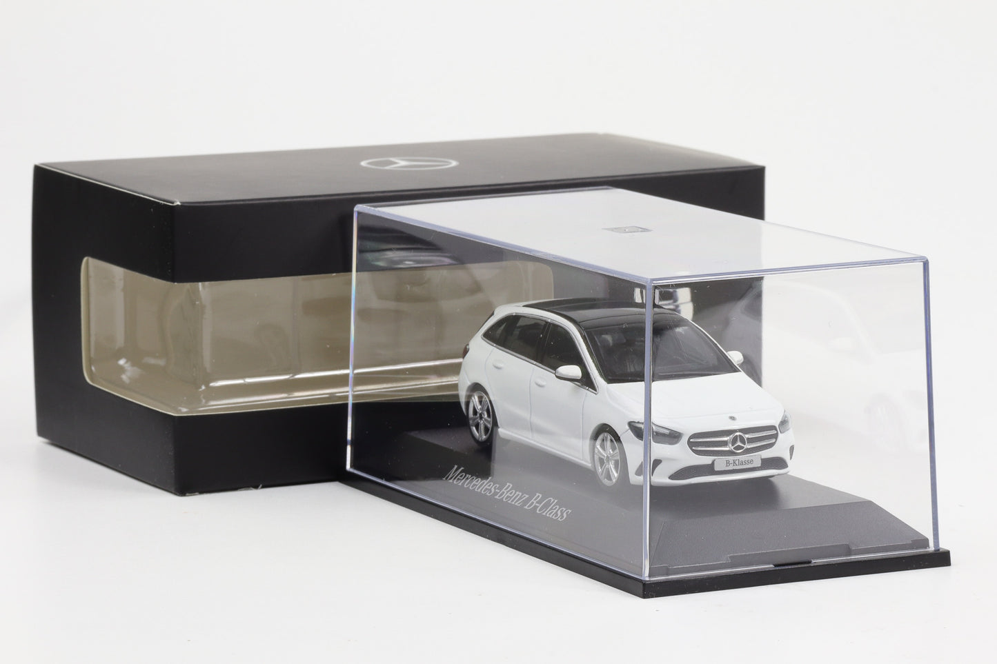 1:43 Herpa Mercedes-Benz B-Klasse W247 2018 polar white Dealer