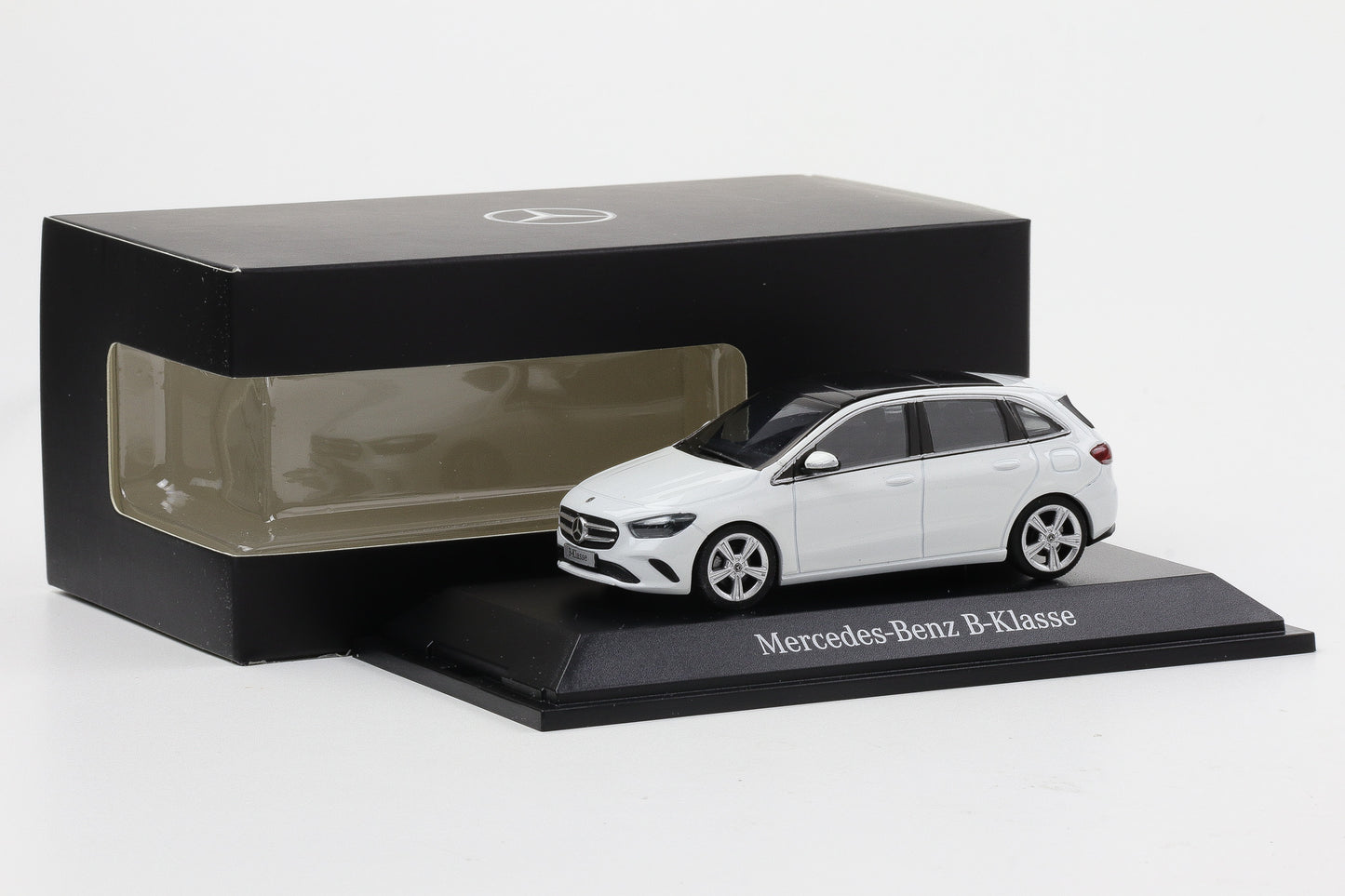 1:43 Herpa Mercedes-Benz B-Klasse W247 2018 polar white Dealer