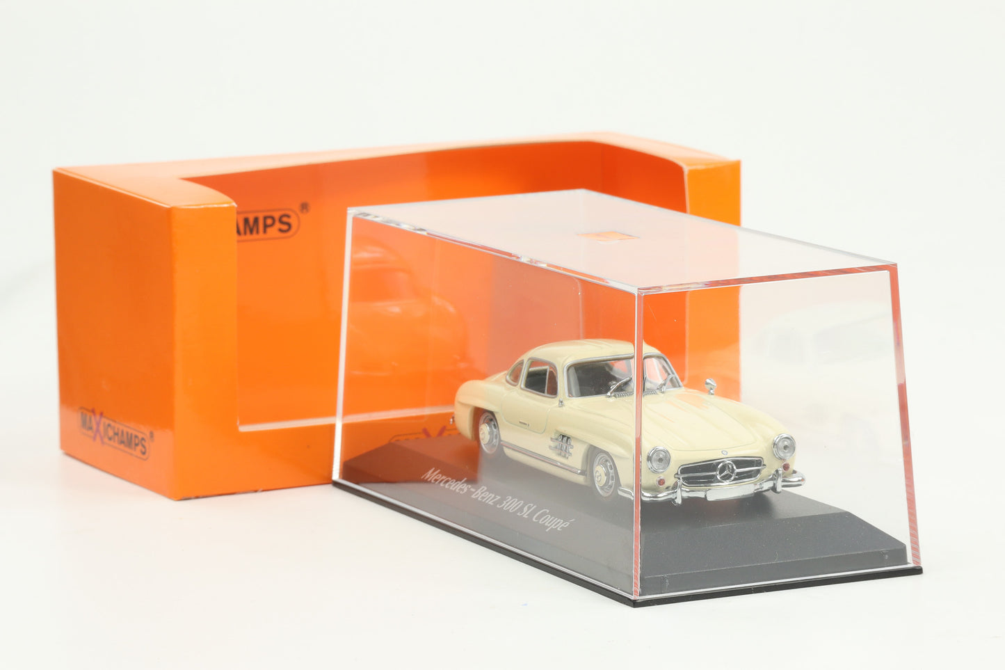 1:43 Minichamps Mercedes-Benz 300 SL Coupe 1957 W198 weiß creme Maxichamps