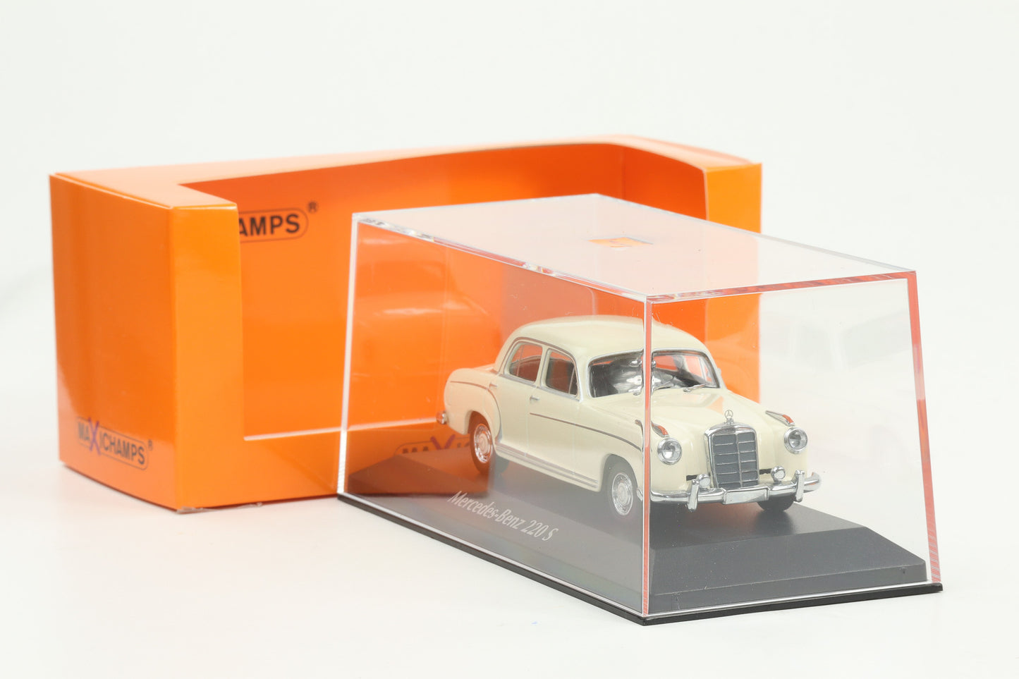 1:43 Minichamps Mercedes-Benz 220 S W180 1956 weiß Maxichamps