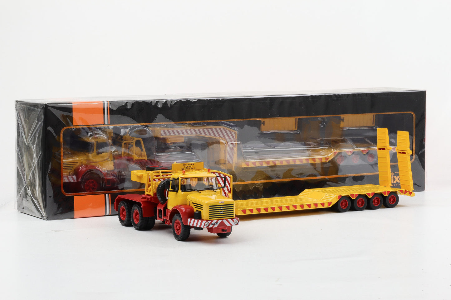 1:43 IXO LKW Berliet TB 015 M3 6x4 1960 gelb / rot Tiefladesattelzug TR028