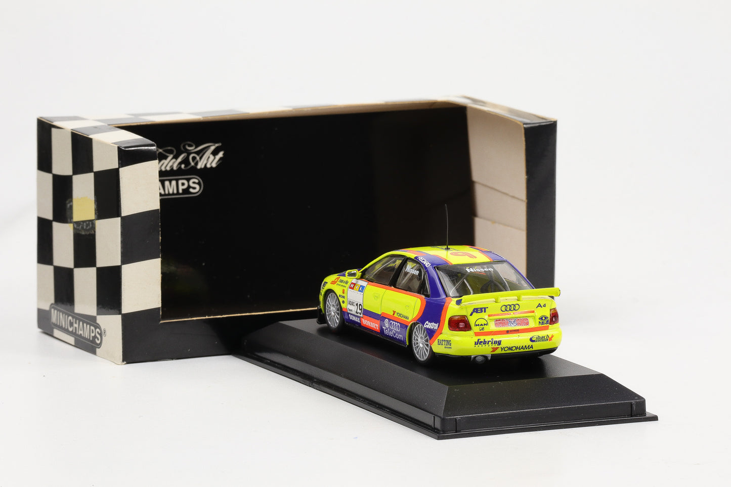 1:43 Minichamps Audi A4 Quattro STW 1997 Abt #19 K. Nissen