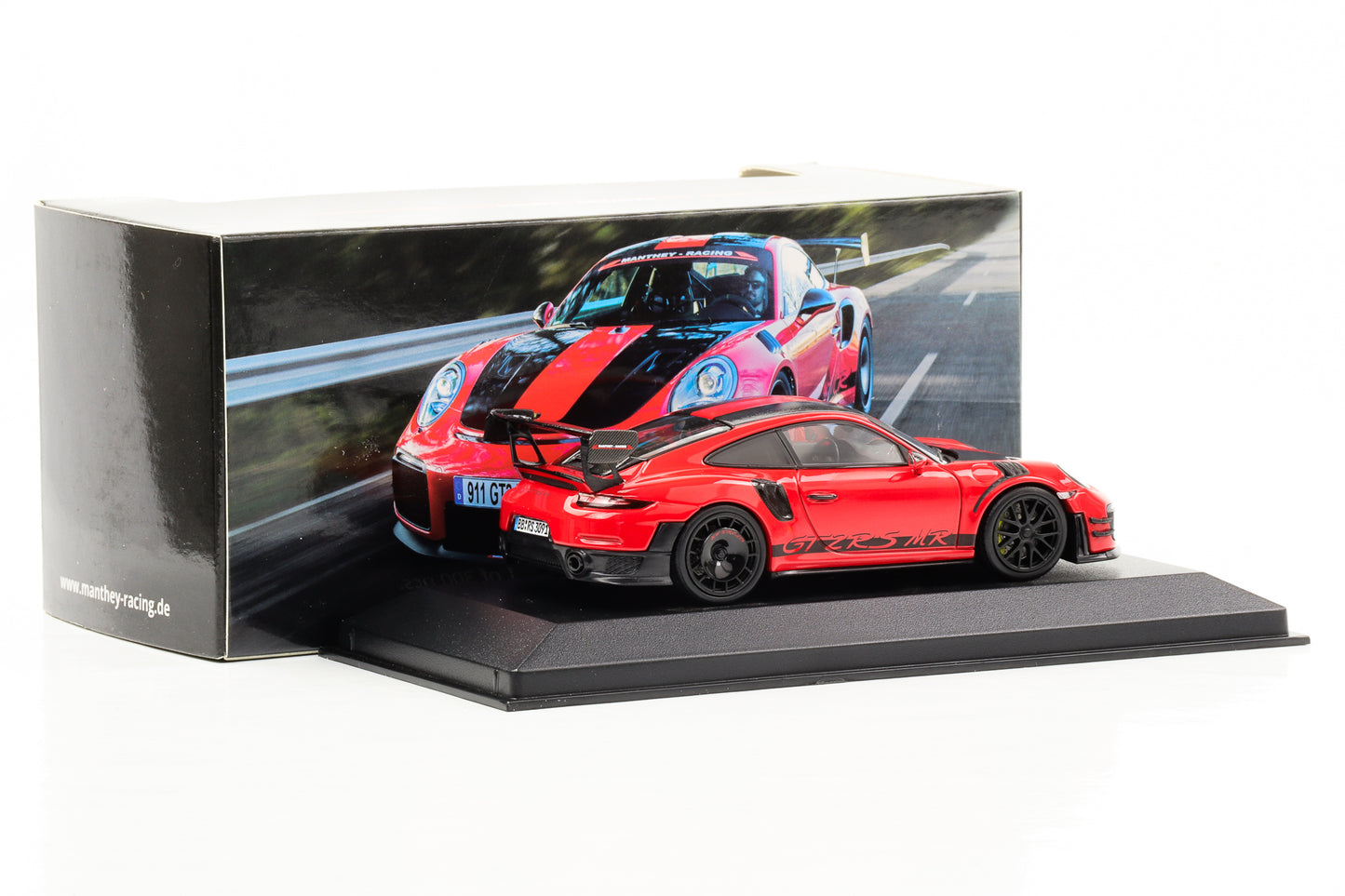 1:43 Porsche 911 992 II GT2 RS MR Manthey Racing Rekordrunde Minichamps