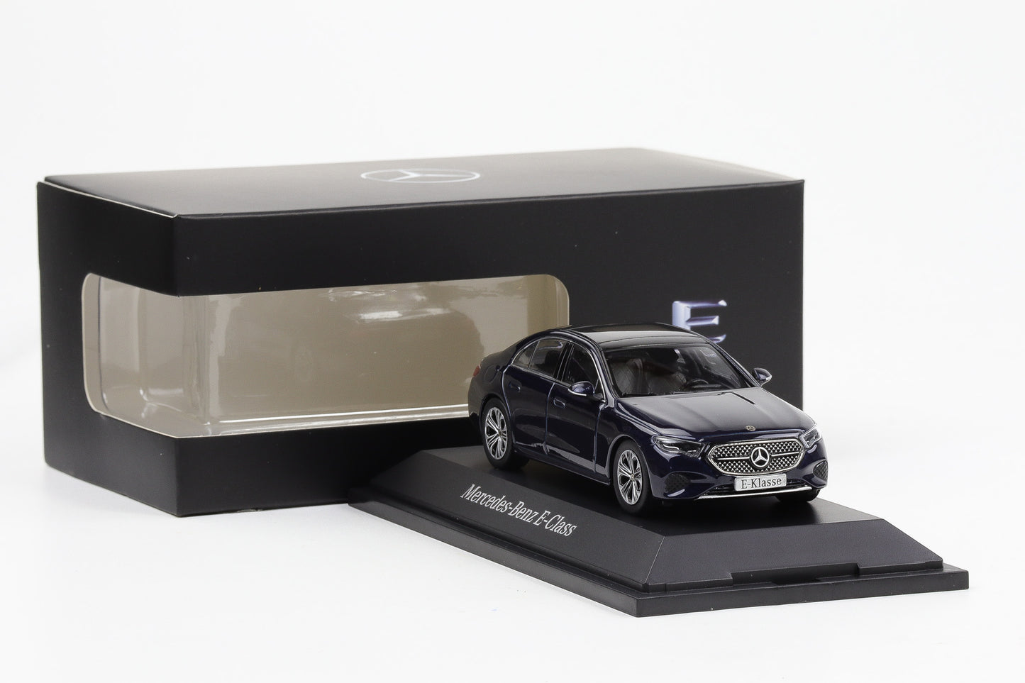 1:43 iScale Mercedes-Benz E-Klasse W214 nautikblau 2023 B66961117