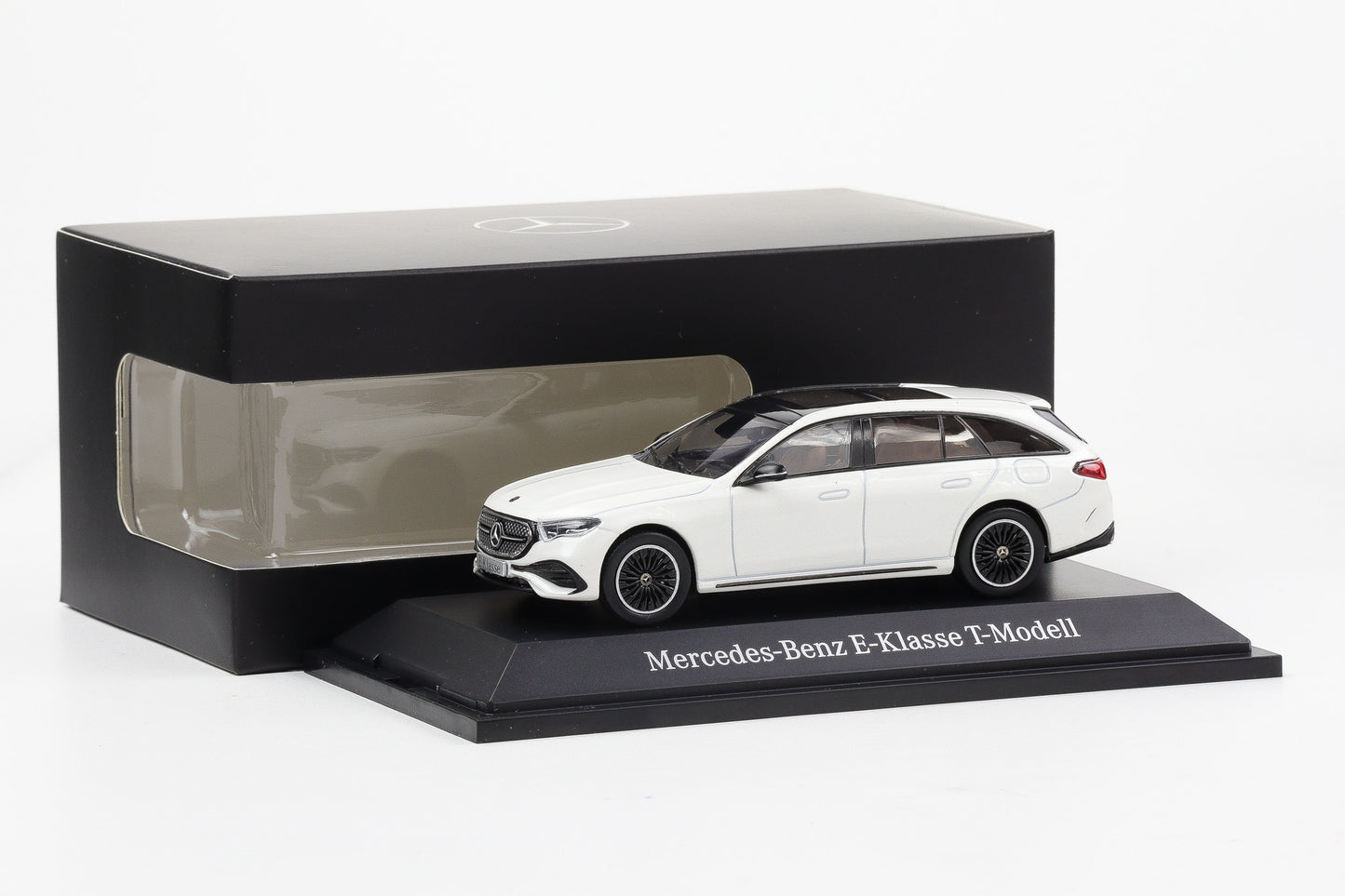 1:43 iScale Mercedes-Benz E-Klasse T-Modell AMG Line S214 2024 opalithweiß bright