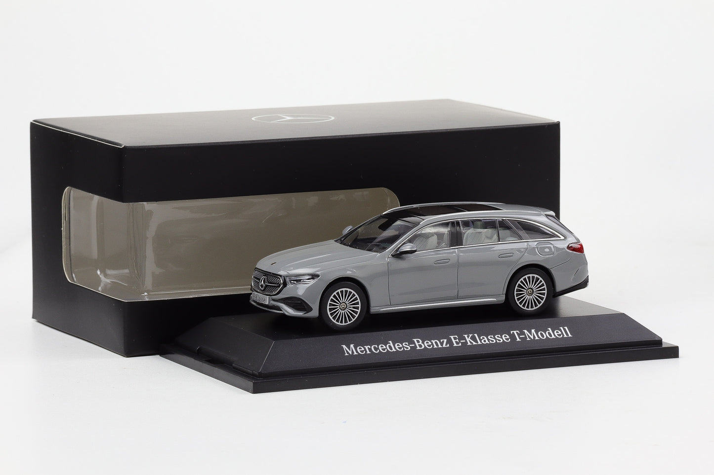 1:43 iScale Mercedes-Benz E-Klasse T-Modell AMG Line S214 2024 alpin grau uni