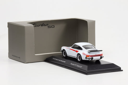 1:43 Porsche 911 930 Turbo 3.0 1975 weiss roter Schriftzug diecast Museum MAP