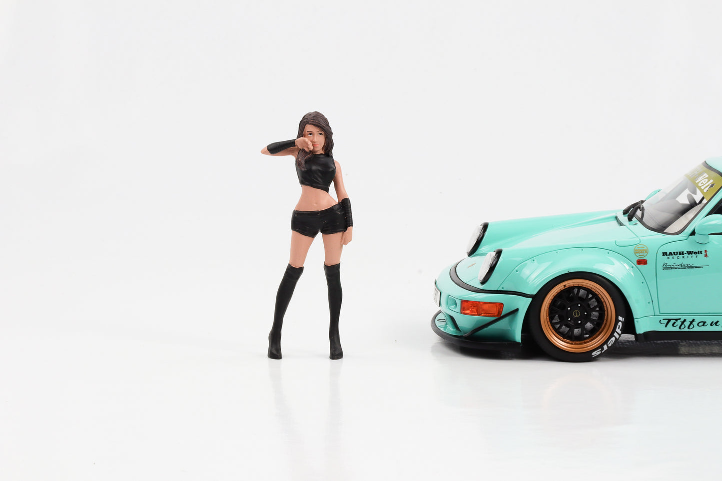 1:18 Figur Auto Salon Girls Amanda stehend American Diorama Figur 1