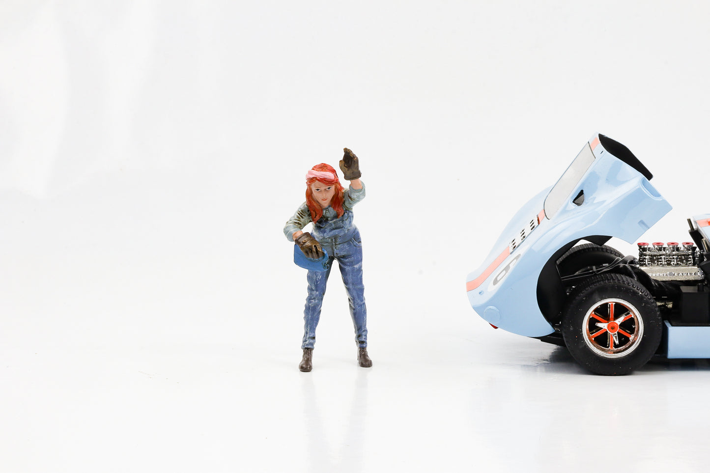 1:18 Figur Mechaniker Frau Jacky Öl auffüllen American Diorama Figuren II