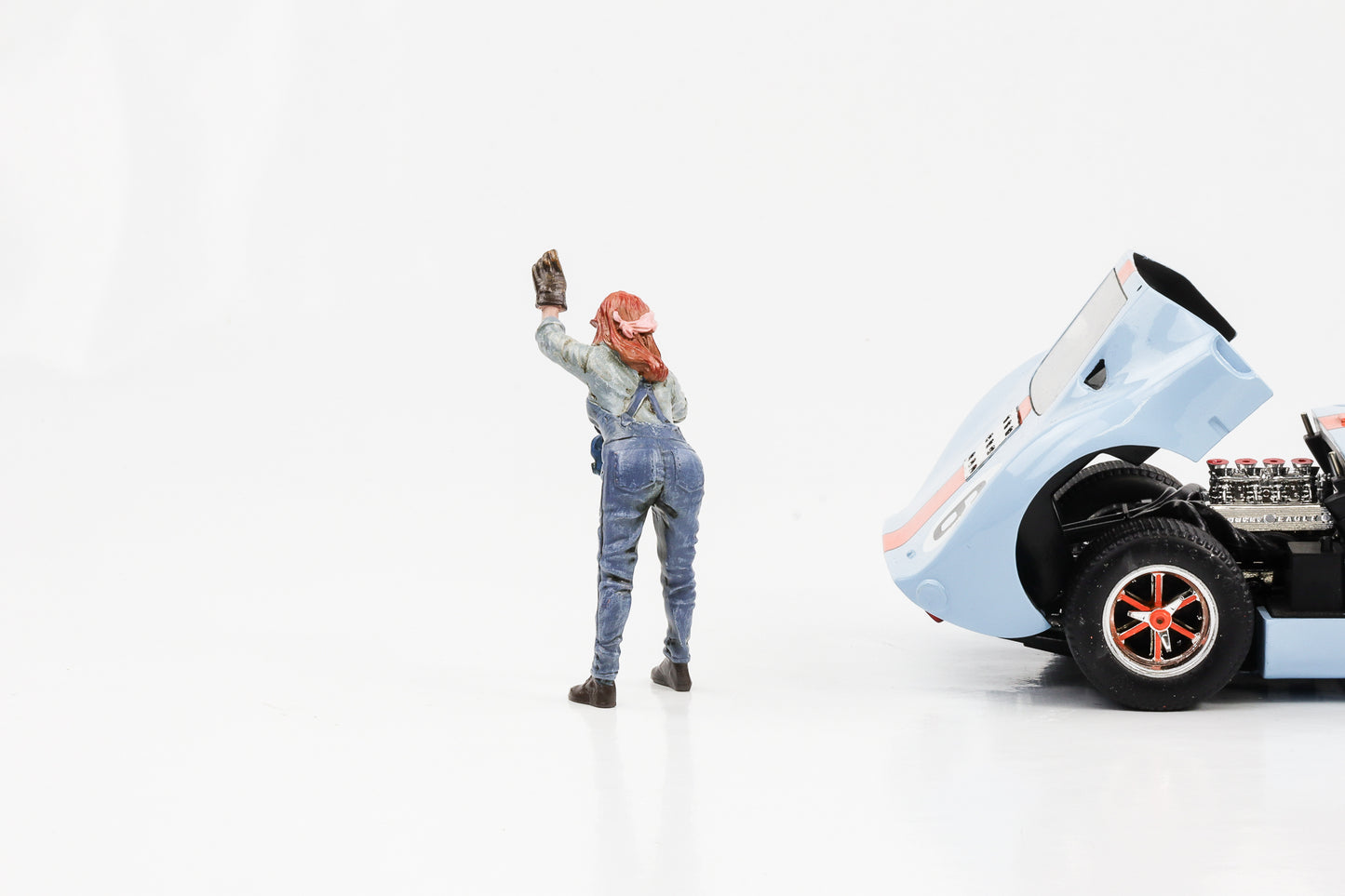 1:18 Figur Mechaniker Frau Jacky Öl auffüllen American Diorama Figuren II