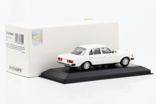 1:43 Mercedes-Benz 230E W123 1982 weiss Minichamps limited