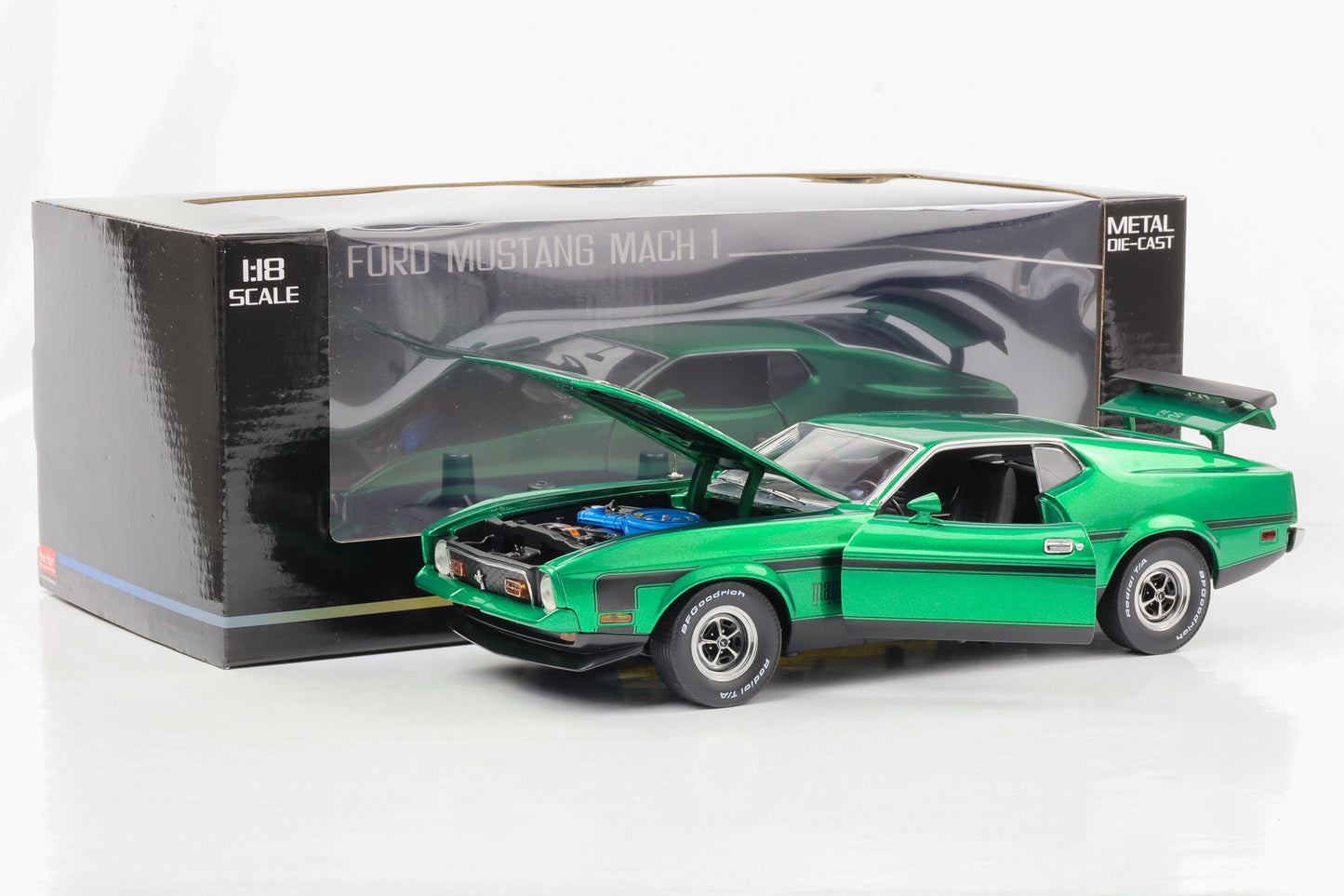 1:18 Ford Mustang Mach 1 Coupe 351 Ramp Air 1971 Grabber green Sun Star