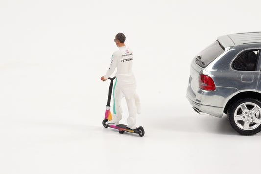 1:43 Cartrix Figur Lewis Hamilton Skate Scooter 2016 Figuren Diorama F1