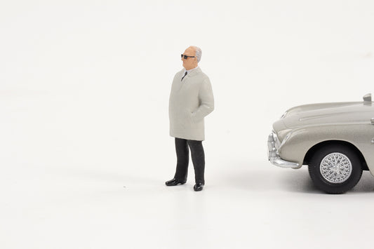 1:43 Cartrix Figur Enzo Ferrari für Modellauto Diorama Figuren 4 cm