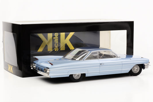 1:18 Cadillac Series 62 Coupe DeVille 1961 metallic hellblau KK-Scale