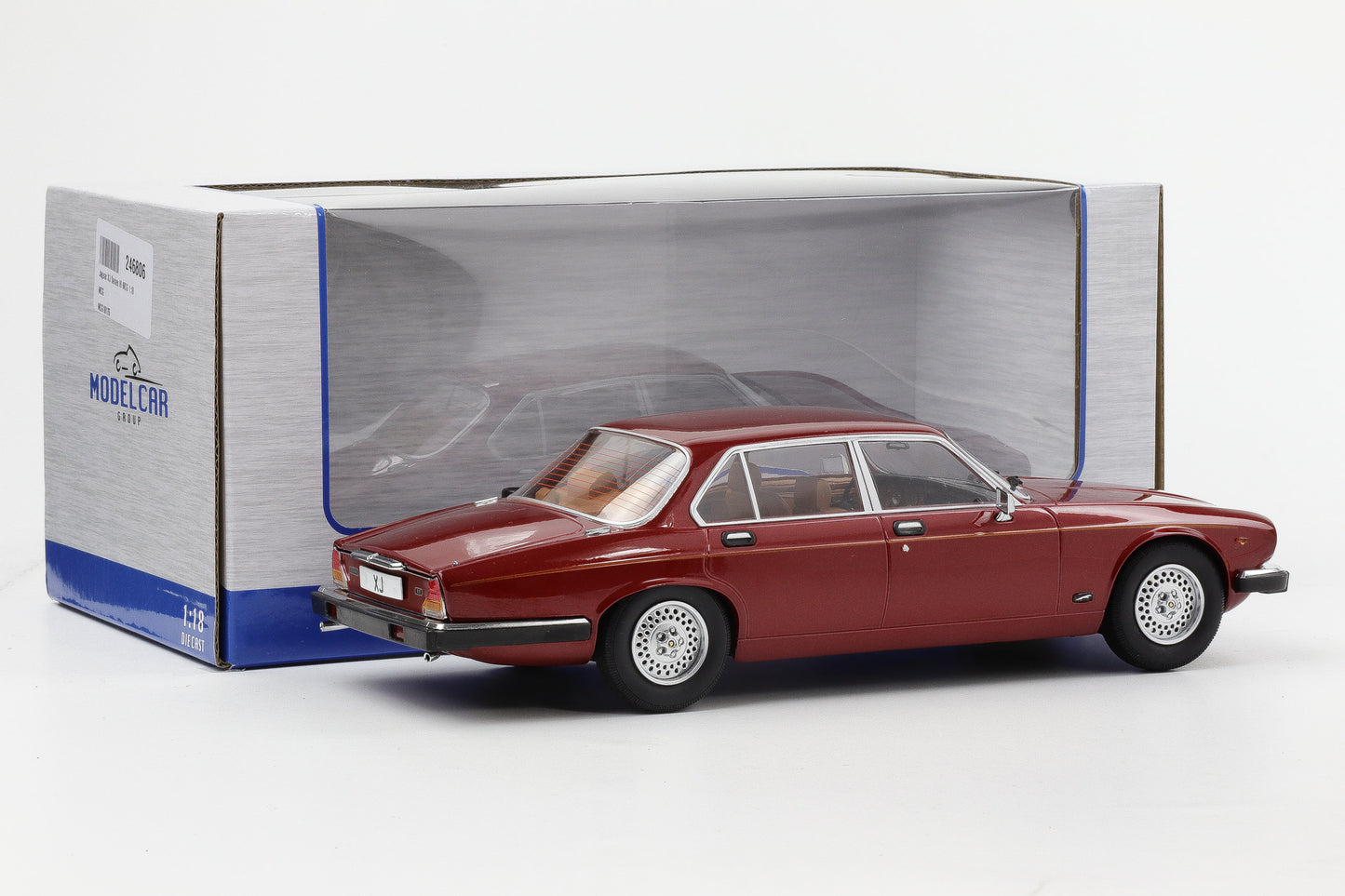 1:18 MCG Jaguar XJ6 Series III 1979 rot metallic 1:18 diecast