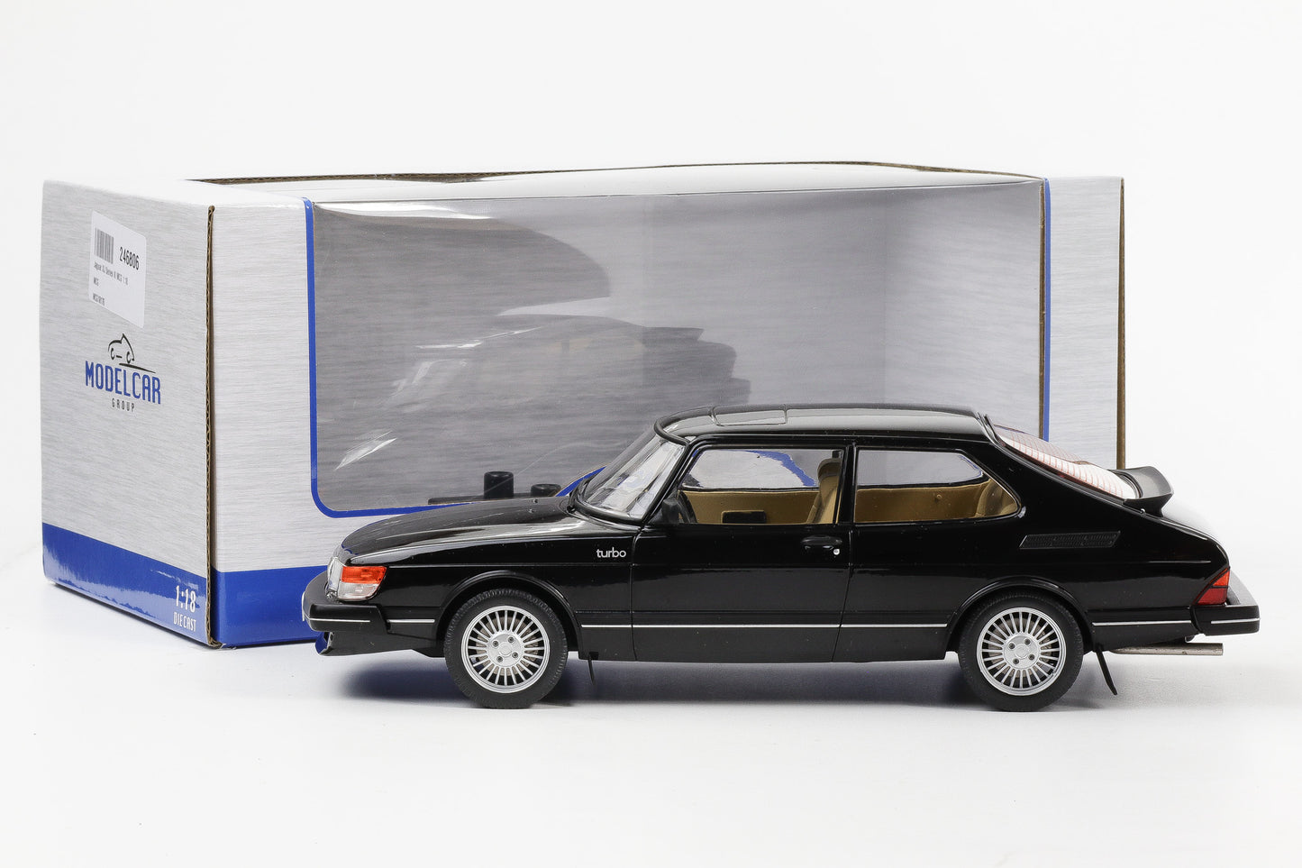 1:18 MCG Saab 900 Turbo 1981 schwarz diecast