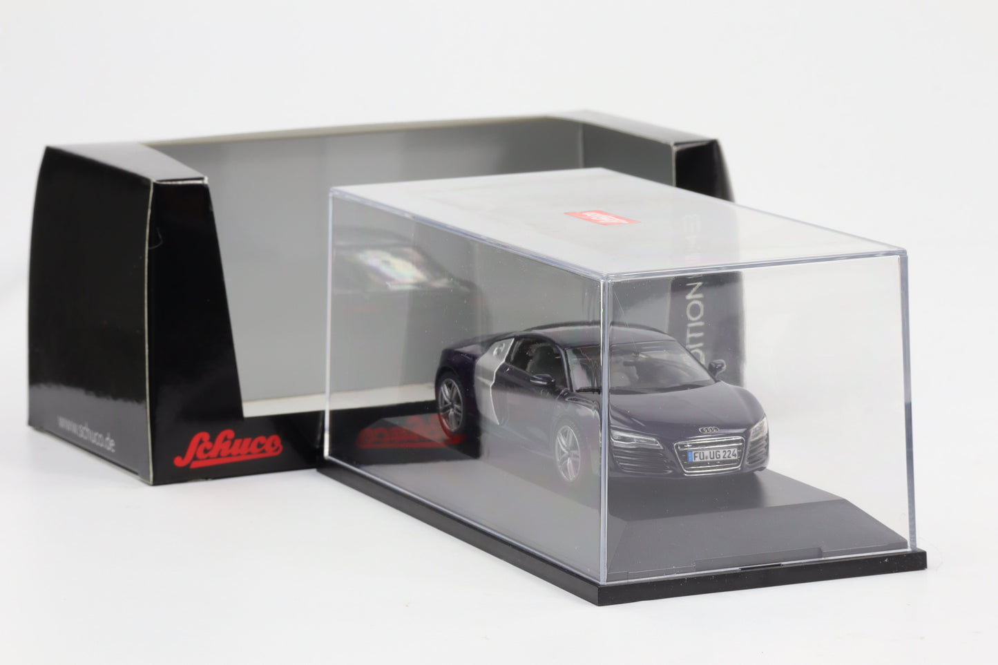 1:43 Schuco Audi R8 V10 Coupe 2012 estroil blau