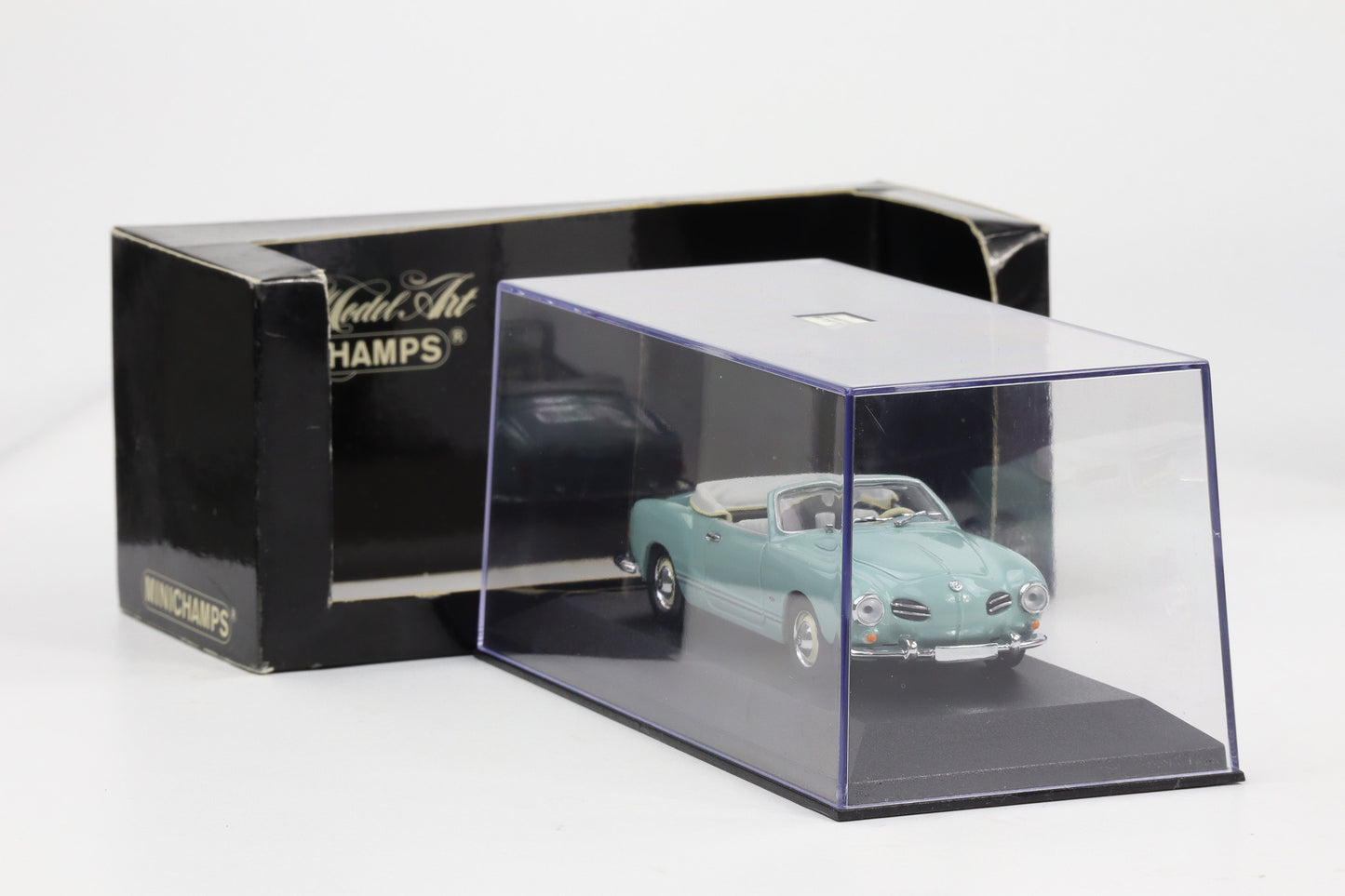 1:43 Minichamps VW Karmann Ghia Cabriolet 1957 pacificblau