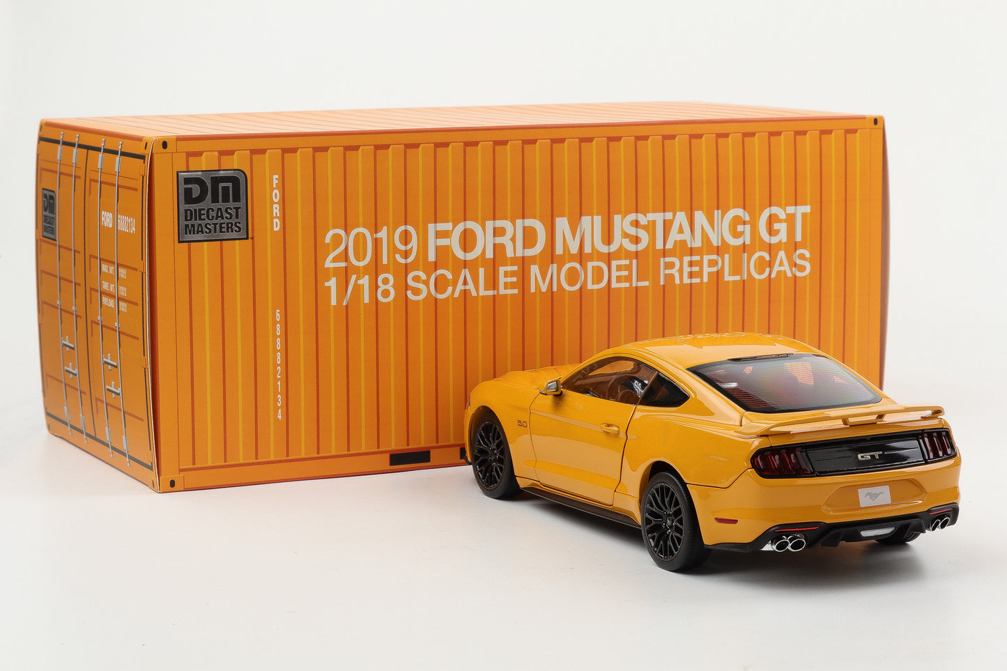1:18 Diecast Masters Ford Mustang GT 5.0 Coupe LHD Kona orange blue 2019