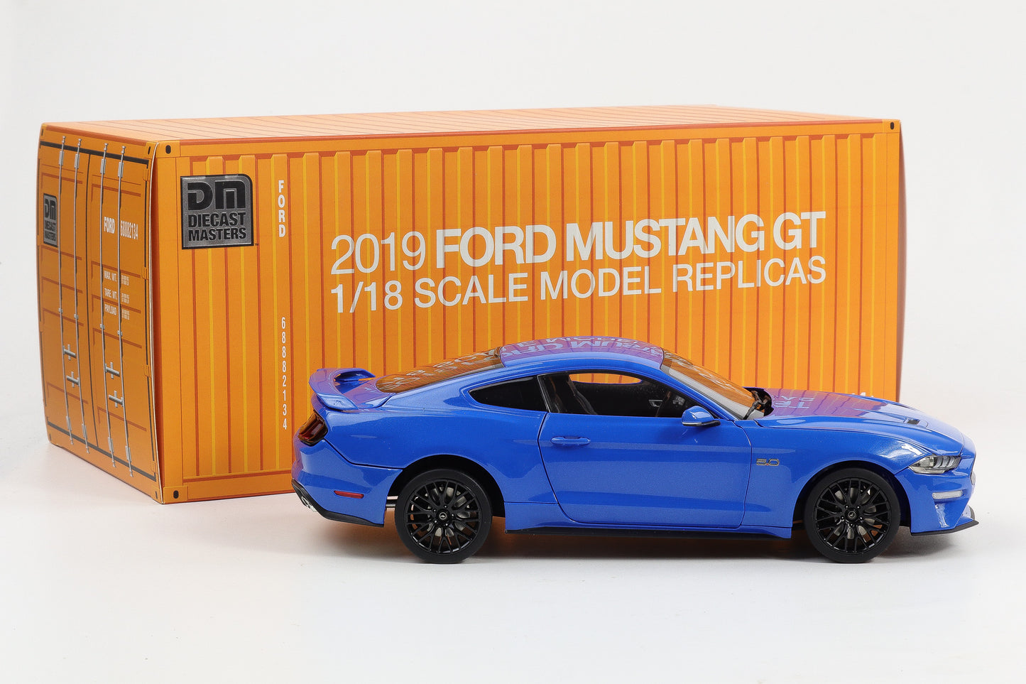 1:18 Diecast Masters Ford Mustang GT 5.0 Coupe LHD Kona blue 2019