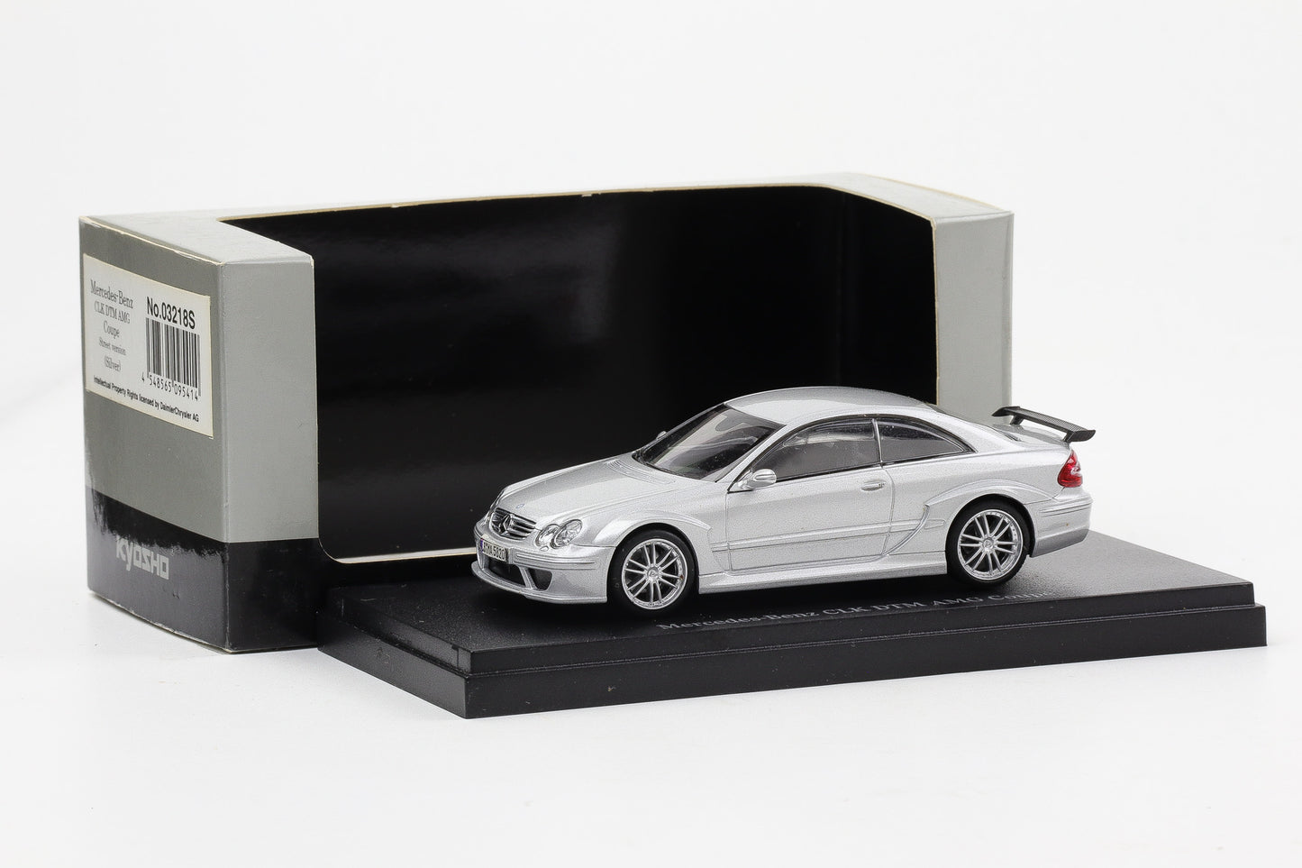 1:43 Kyosho Mercedes-Benz CLK DTM AMG Coupe Street Version silber 2002