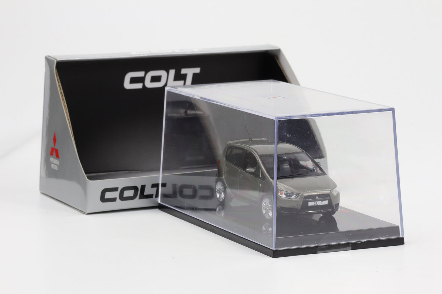 1:43 Sun Star Mitsubishi Colt 2013 grau metallic Mitsubishi Motors Dealer