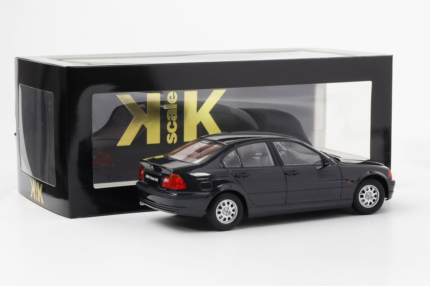 1:18 KK-Scale BMW 3er Serie E46 Limousine Baujahr 1999 schwarz metallic