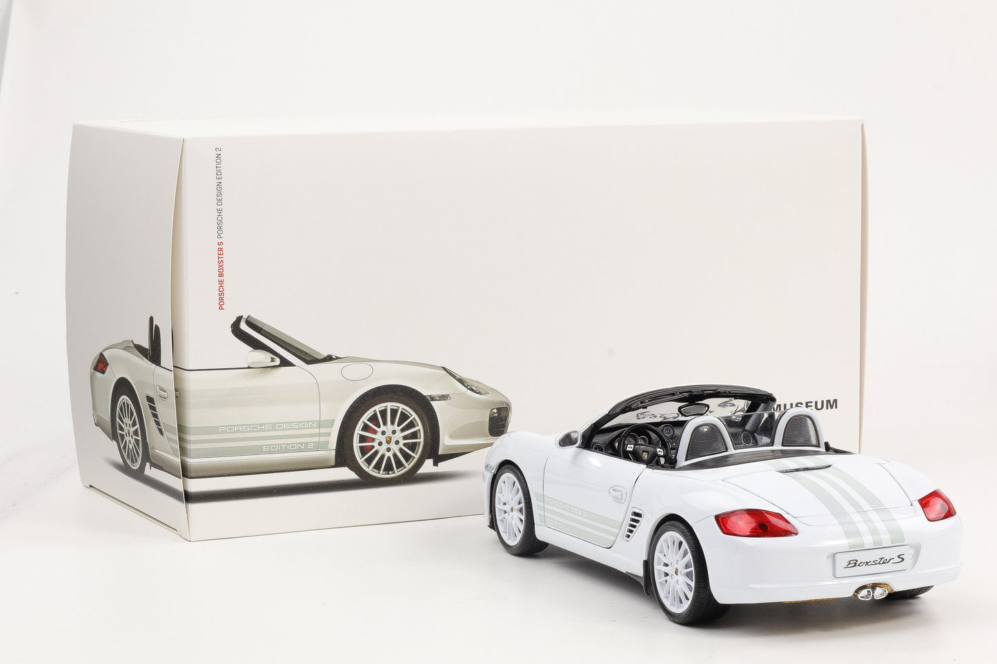 1:18 Porsche Boxster S Edition 2 2008 weiss Museum MAP Welly