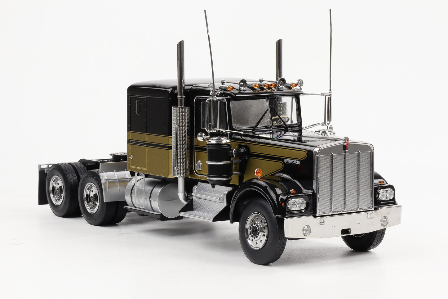 1:18 Kenworth W900 Movie Truck 1976 like Smokey and the Bandit Road Kings
