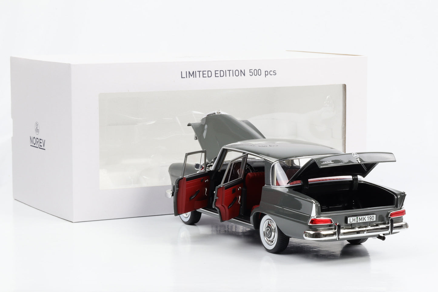 1:18 Mercedes-Benz 190 D W110 Heckflosse 1964 grau Norev limited