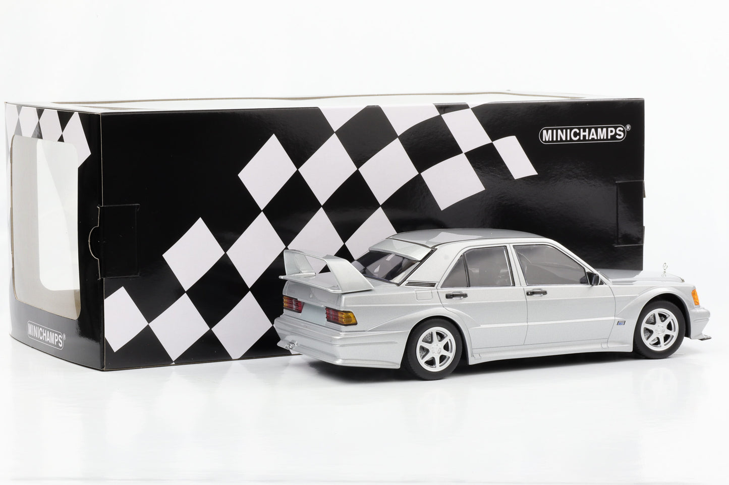 1:18 Mercedes-Benz 190E EVO II W201 2.3-16V 1990 silber Minichamps