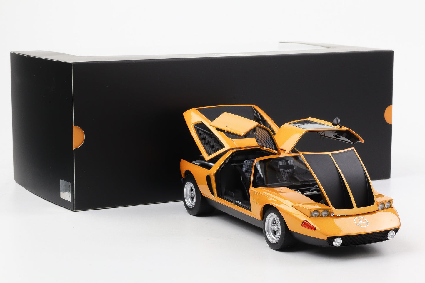 1:18 Norev Mercedes Benz C111-II 1970 B66040709 Dealer full opening