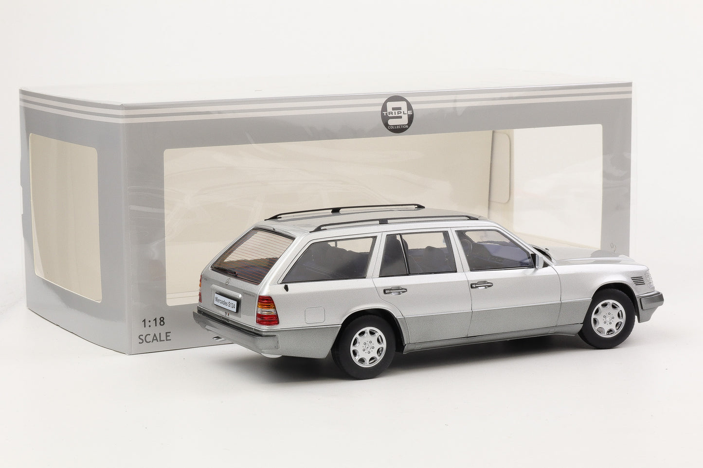 1:18 Triple9 Mercedes-Benz E-Klasse T-Modell S124 1995 silber Turbodiesel