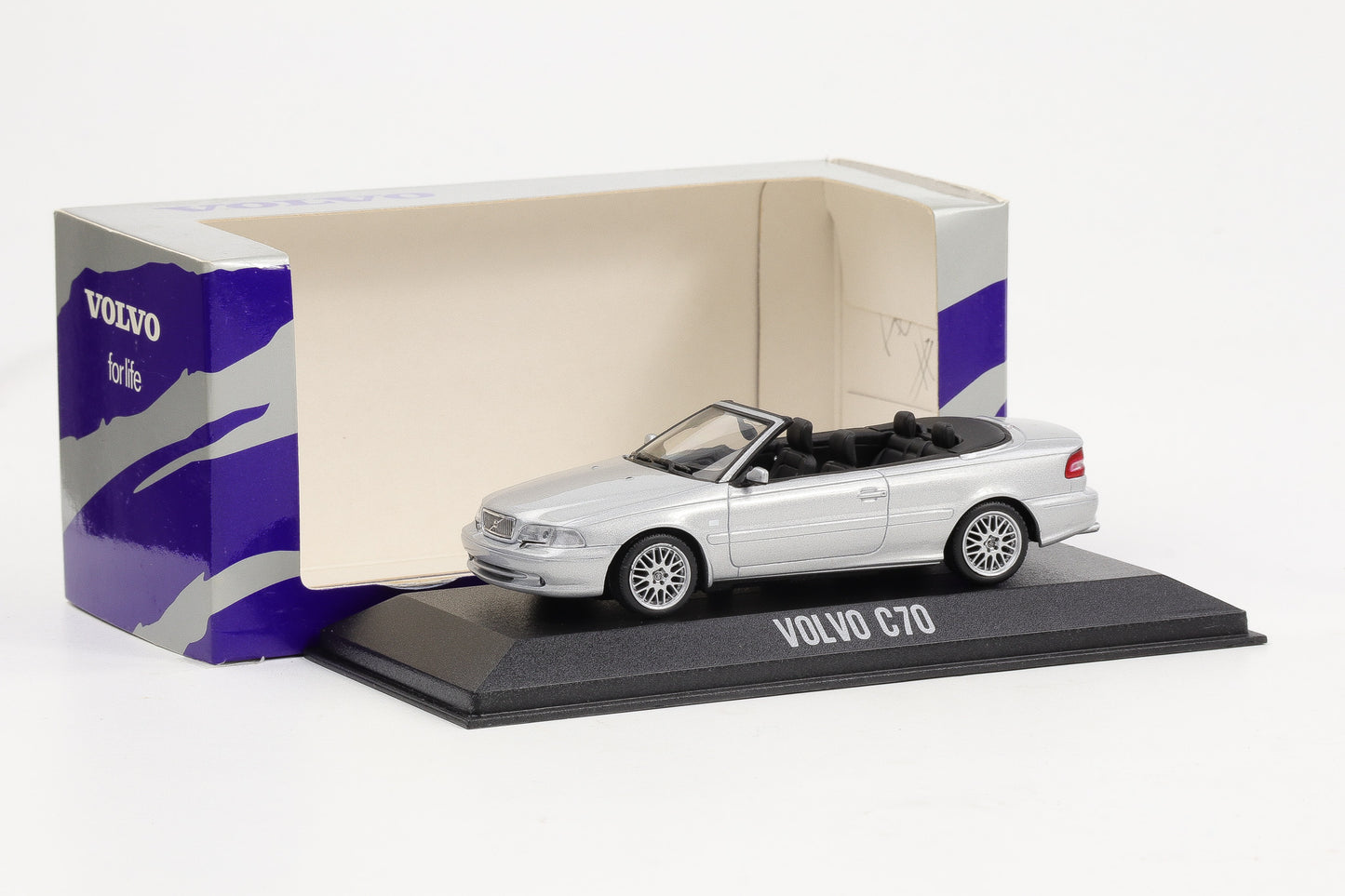 1:43 Minichamps Volvo C70 Cabrio silber metallic Dealer