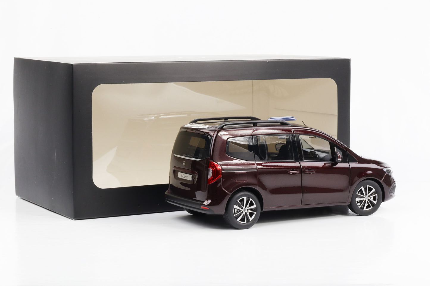 1:18 Mercedes-Benz Citan VS11 T Klasse Van Rubellit rot Dealer NZG