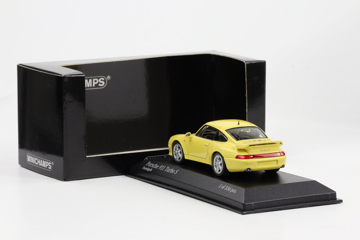 1:43 Minichamps Porsche 911 993 Turbo S 1998 Pastellgelb