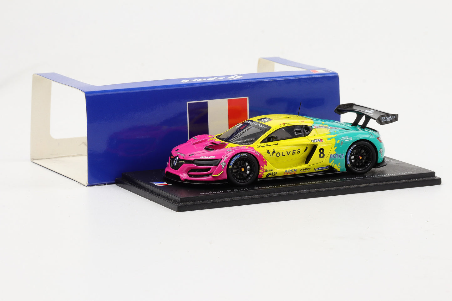 1:43 Spark Renault R.S. 01 Oregon Team Renault Sport Trophy Champion 2015