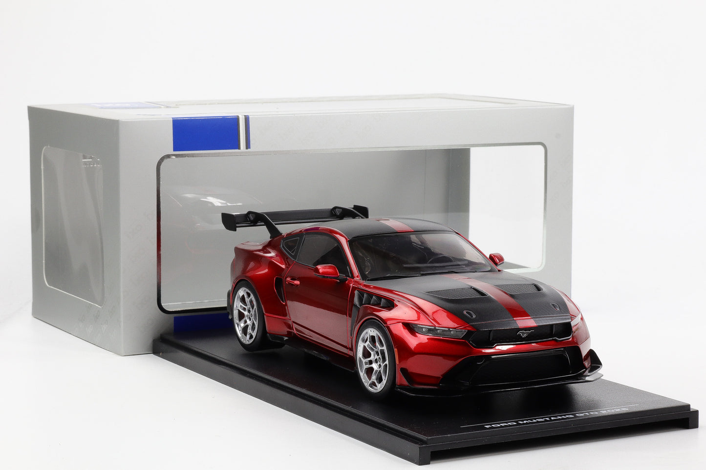 1:18 IXO Ford Mustang GTD V8 Performance Supercar 2025 red metallic carbon diecast