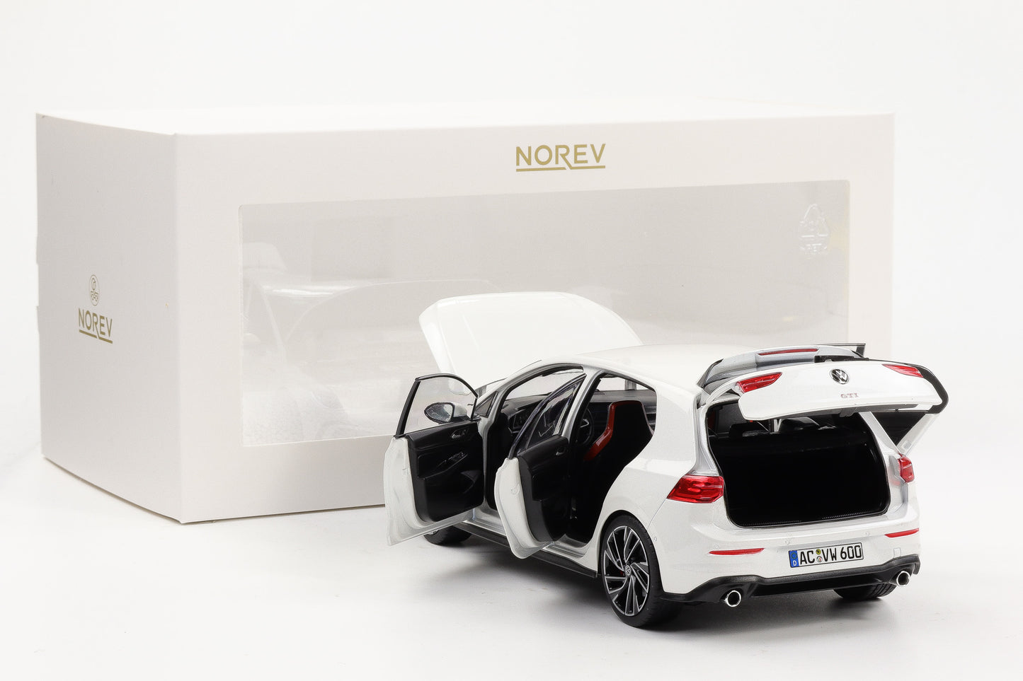 1:18 Norev VW Volkswagen Golf VIII GTI 5-door 2021 whitemetallic 188593