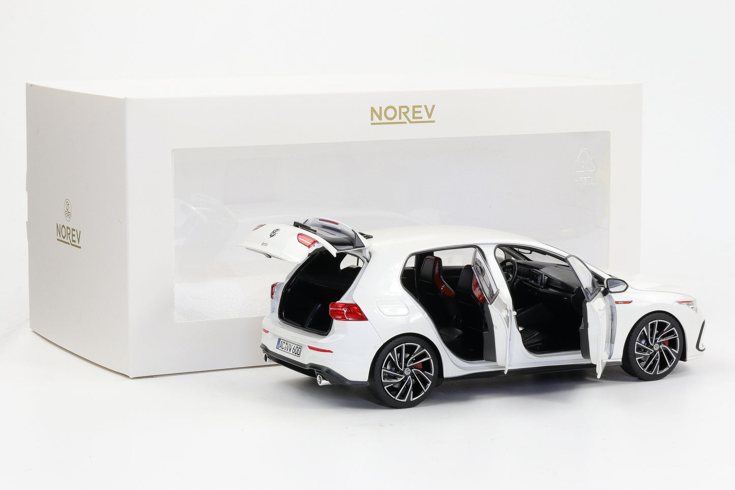 1:18 Norev VW Volkswagen Golf VIII GTI 5-door 2021 whitemetallic 188593