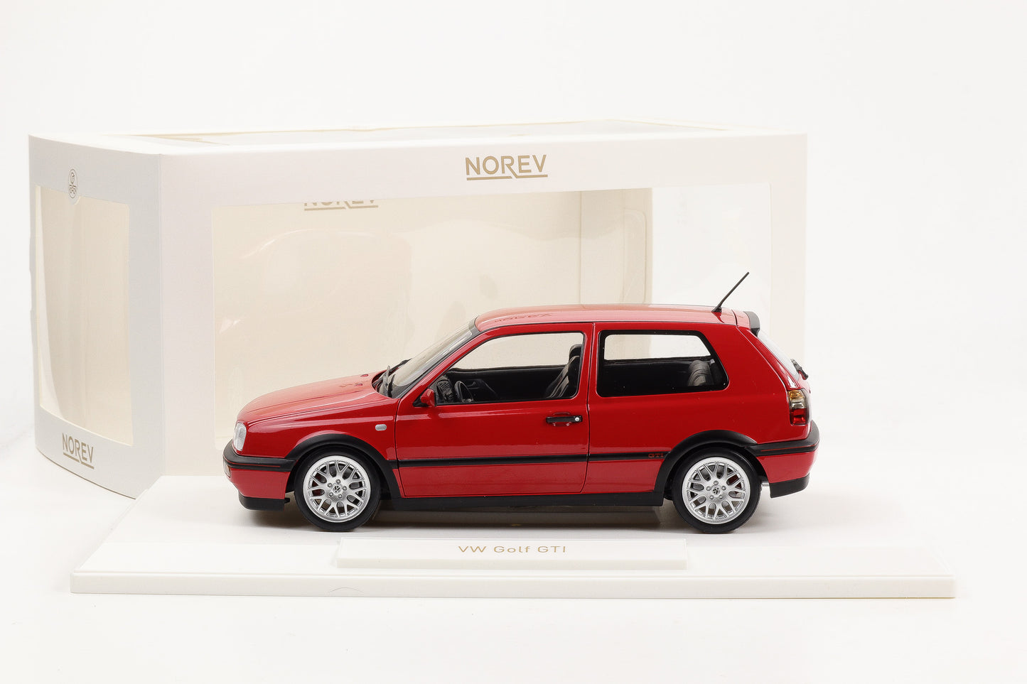 1:18 Norev VW Volkswagen Golf 3 GTI 1996 Flashrot 20 Years Edition 188418