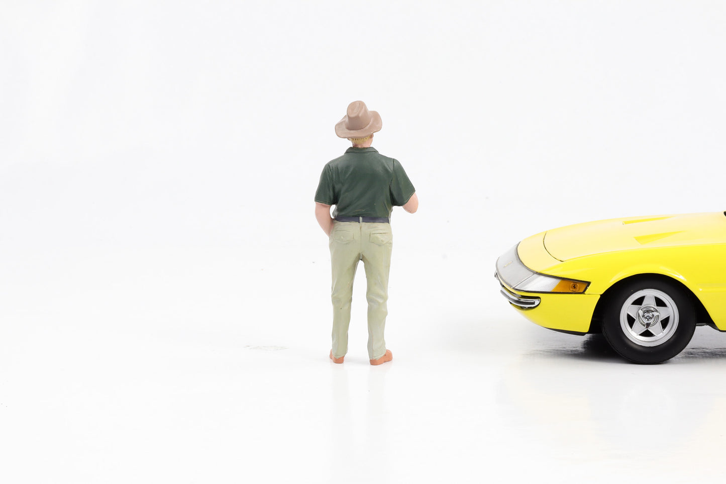 1:18 Figur Mann mit Hut Weekend Car Show Zuschauer Diorama Figuren VIII