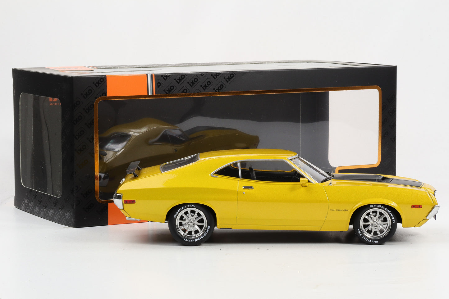 1:18 IXO Ford Gran Torino Sport 2-Door 1972 gelb diecast