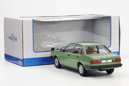 1:18 MCG Audi 80 B2 1978 hellgrün metallic diecast